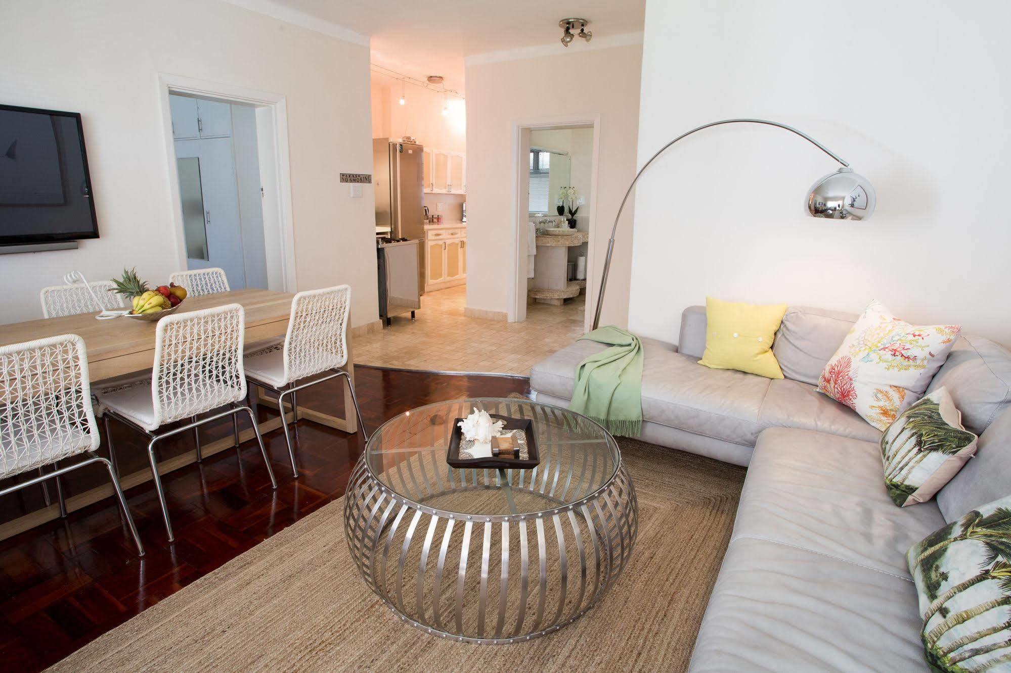 Caprice Camps Bay Apartment Екстериор снимка